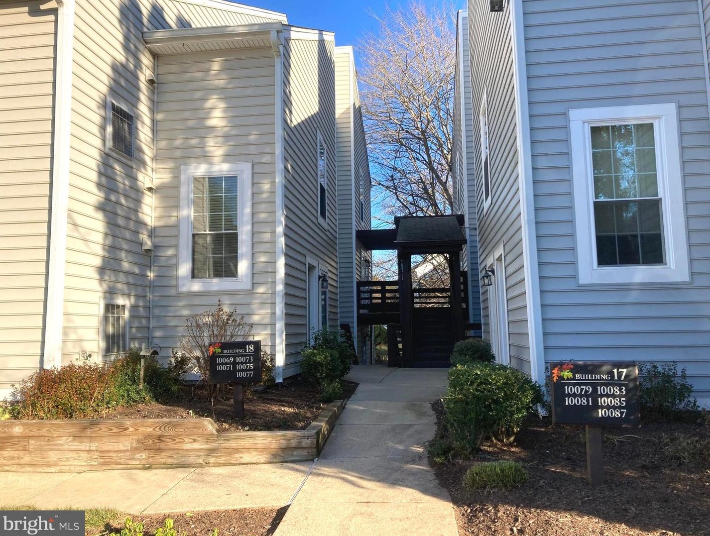 10079 Oakton Terrace Rd, Vienna, VA 22124