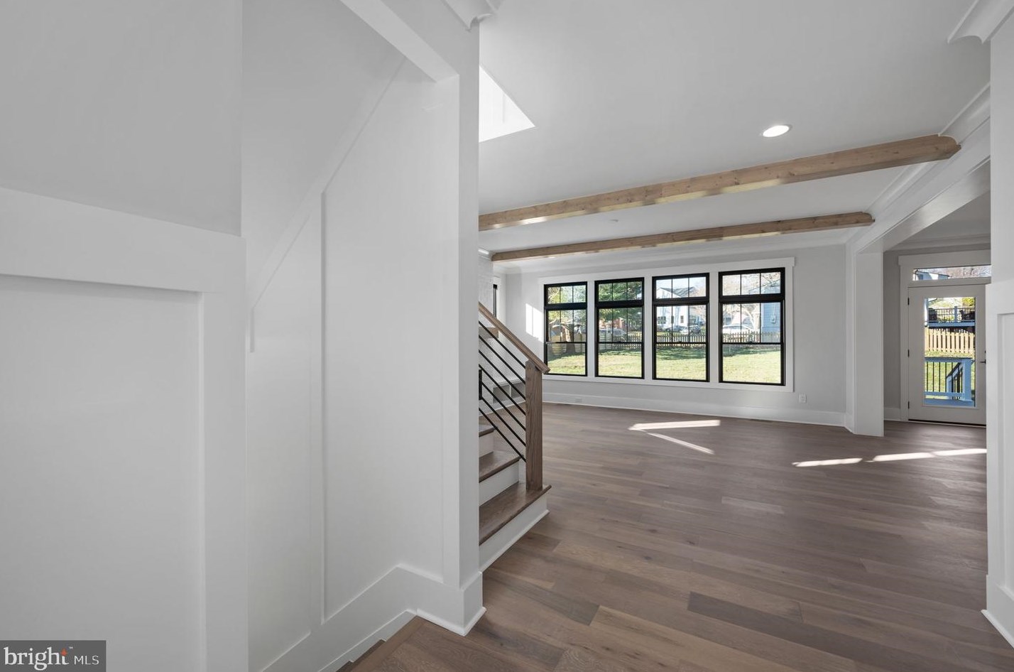 100 James Dr, Vienna VA  22180-6710 exterior