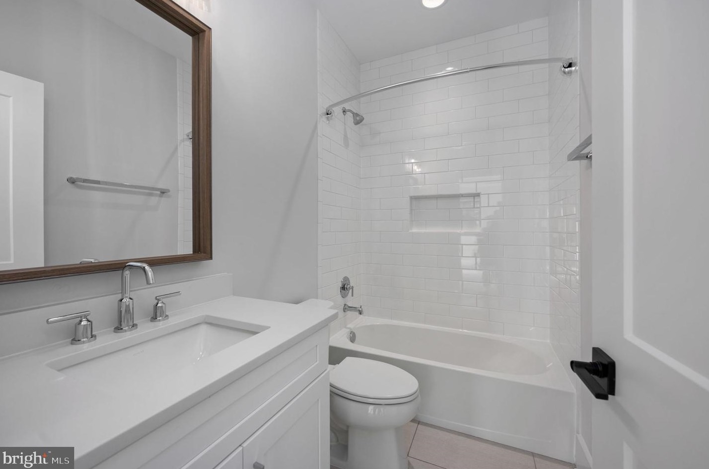 100 James Dr, Vienna VA  22180-6710 exterior