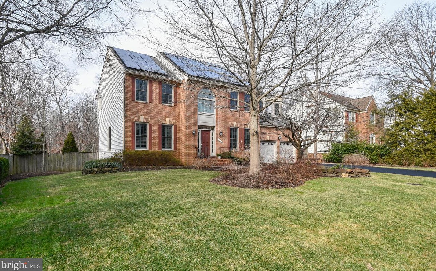 5924 Pocol Dr, Clifton, VA 20124