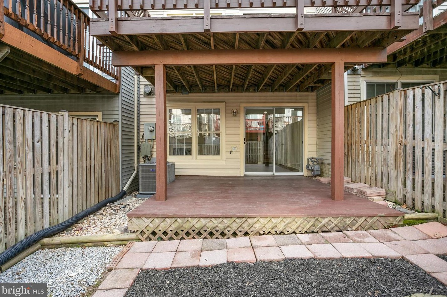 6332 Shirey Ln, Centreville VA  20121-4491 exterior