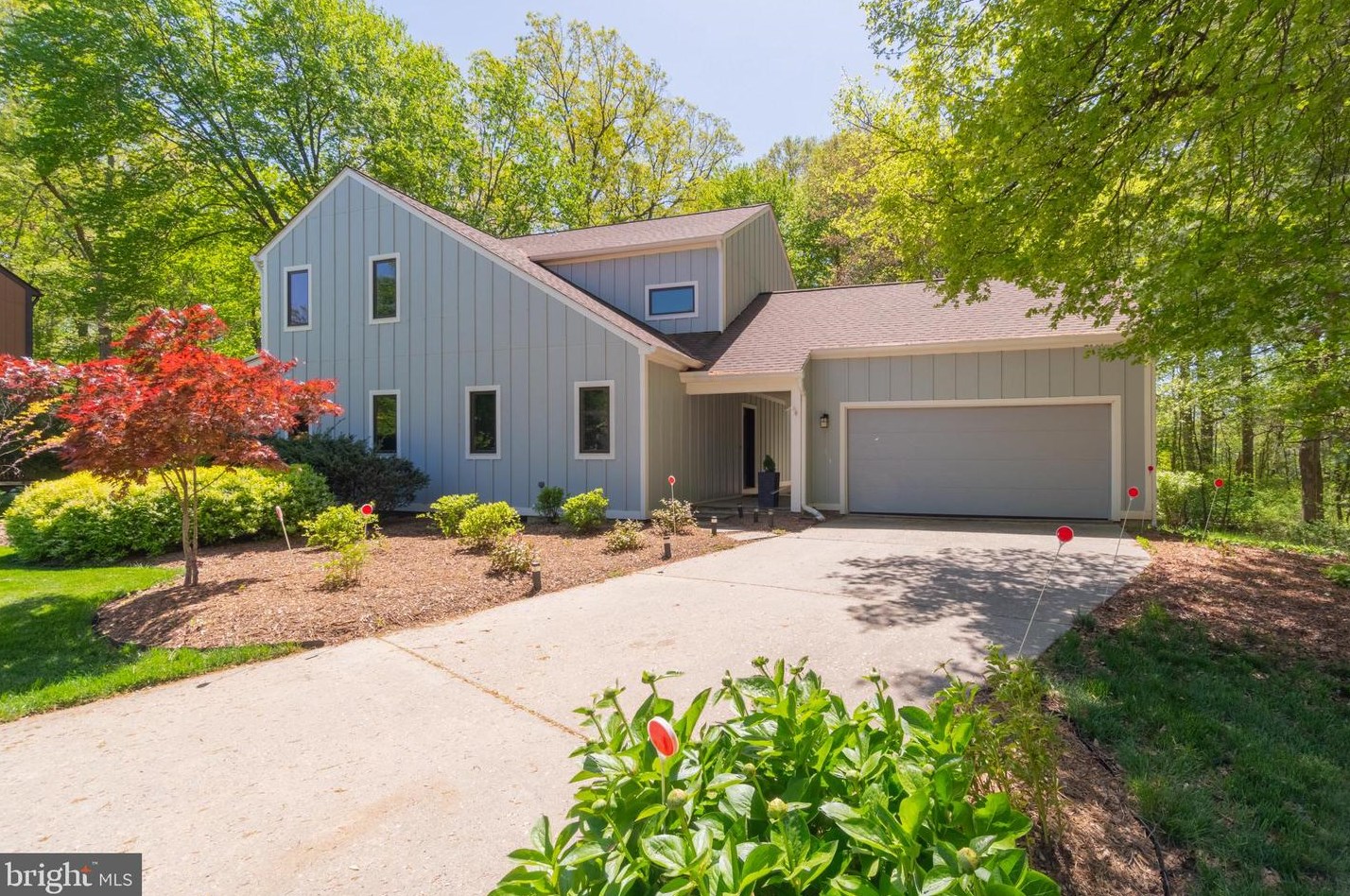 2451 Brussels Ct, Herndon, VA 20191