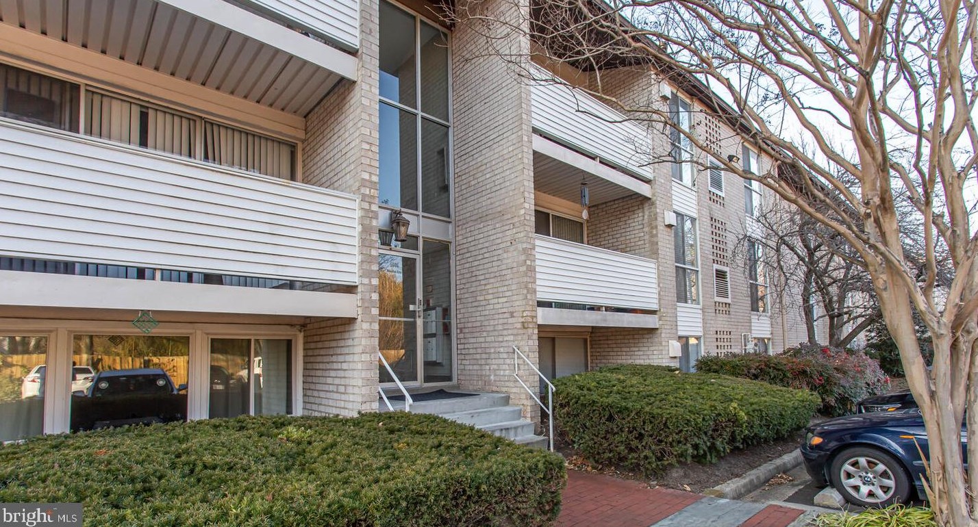 5606 Bloomfield Dr Apt 103, Alexandria, VA 22312