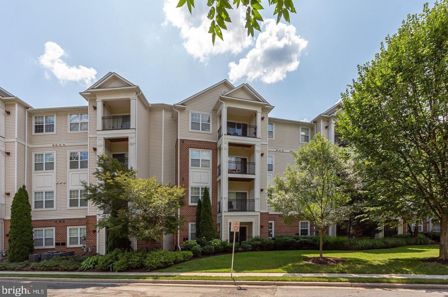 12953 Centre Park Cir #126, Herndon, VA 20171