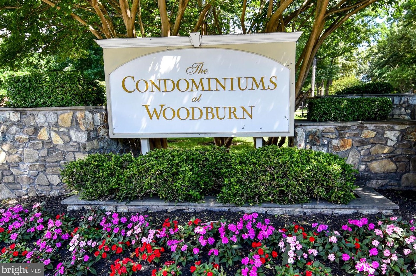 3362 Woodburn Rd #12, Annandale, VA 22003