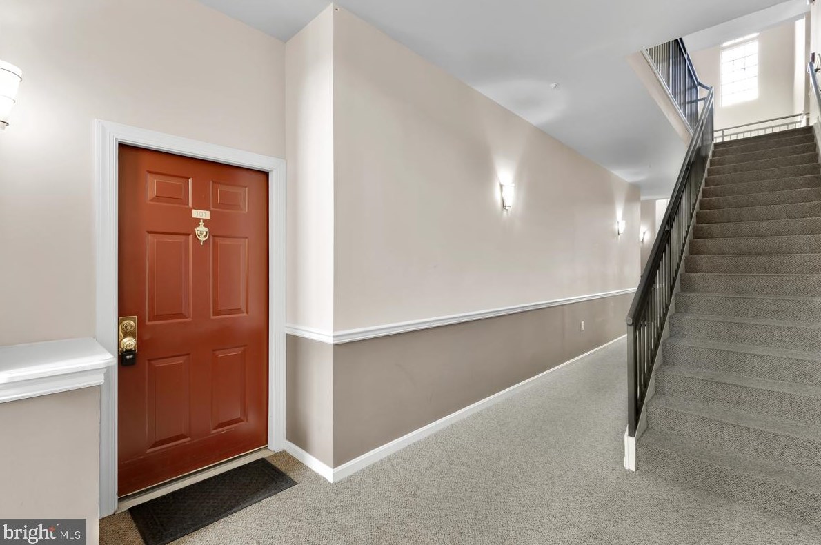 4138 Fountainside Ln, Fairfax, VA 22030-7437