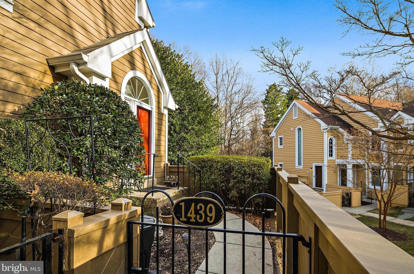 1439 Church Hill Pl #1439, Herndon, VA 20194