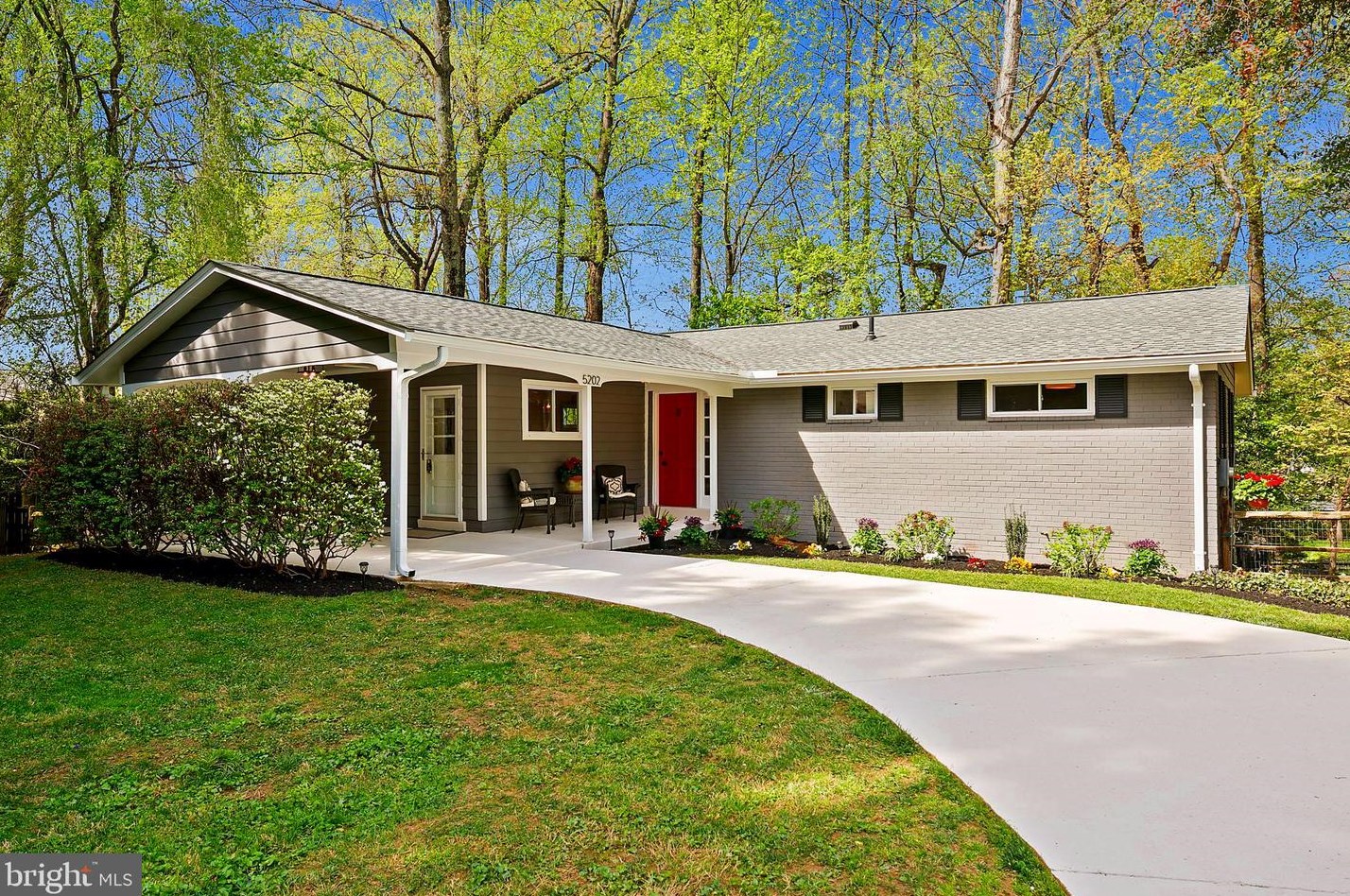5202 Ellington Ct, Fairfax, VA 22032