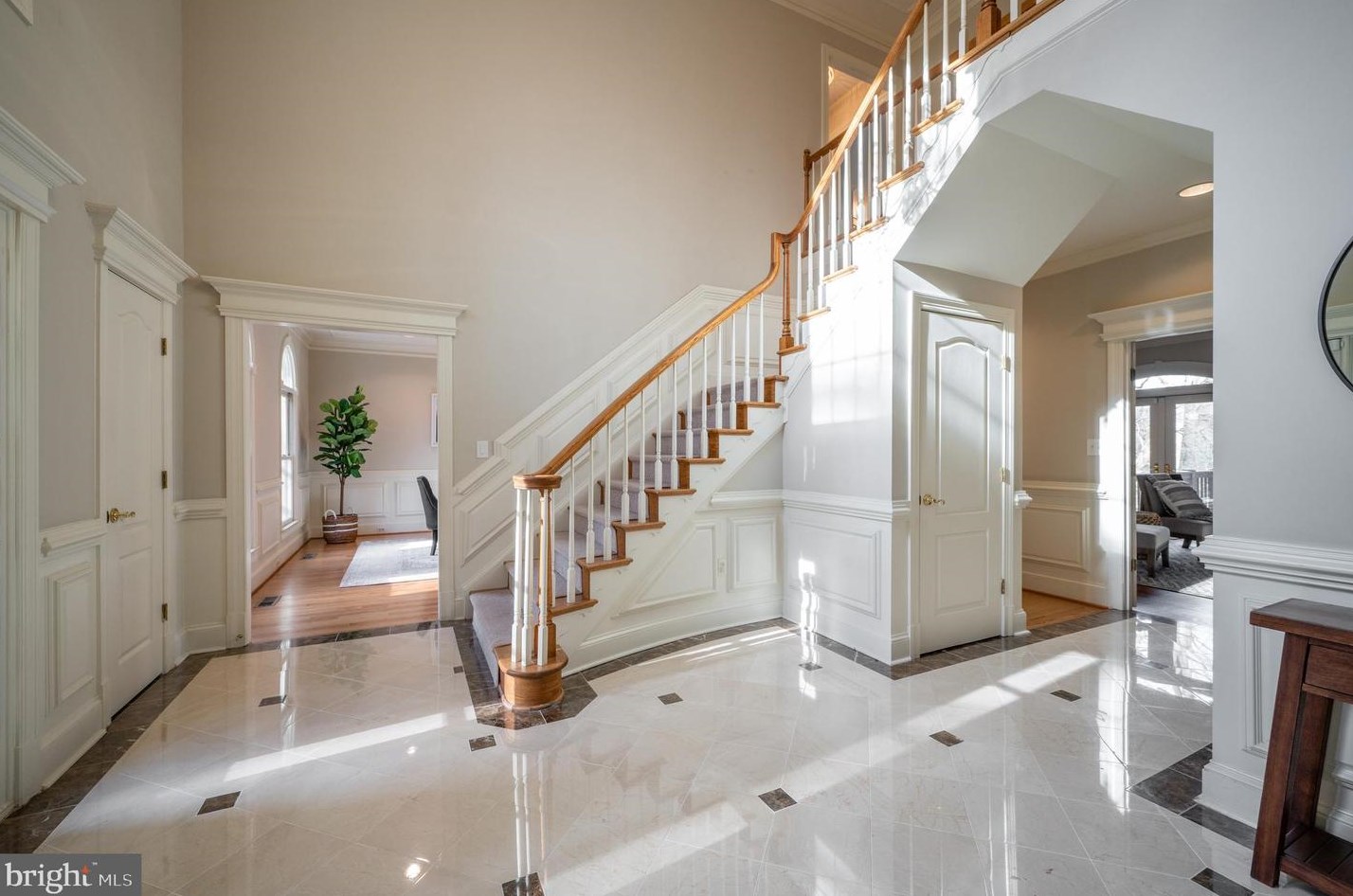 281 Golden Woods Ct, Great Falls, VA 22066