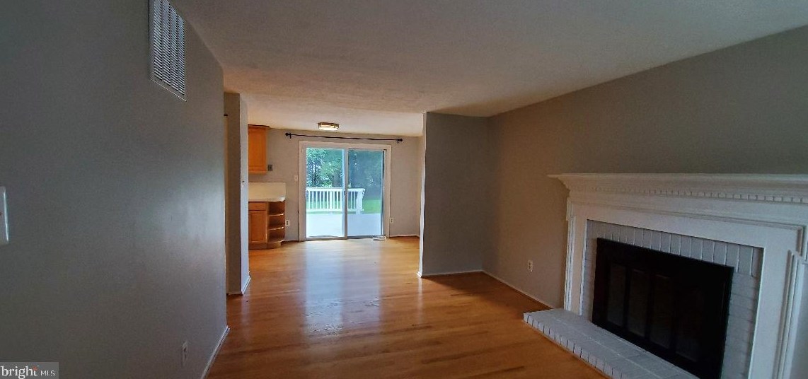 12343 Folkstone Dr #8500, Herndon, VA 20171