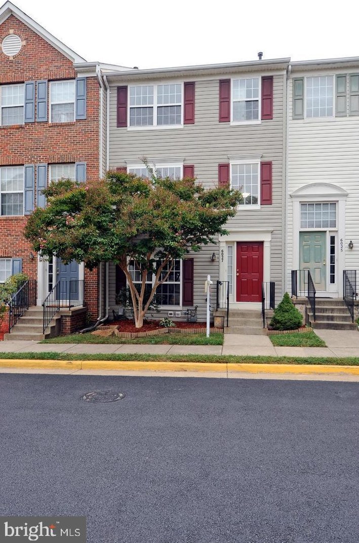 6027 Anne Marie Ter, Centreville, VA 20121