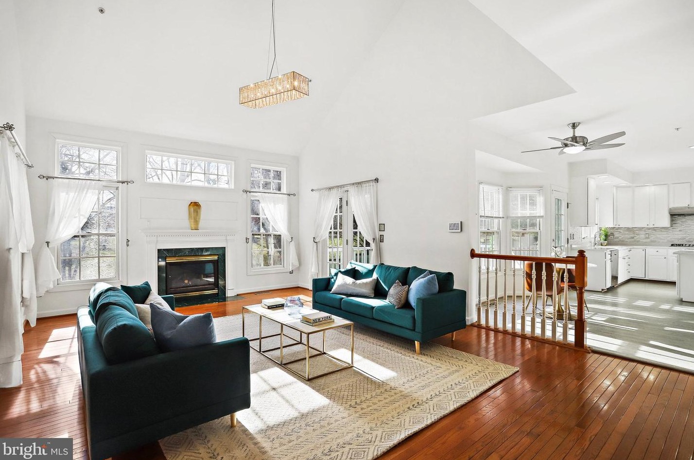 2145 Tysons Executive Ct, Vienna, VA 22027-1048