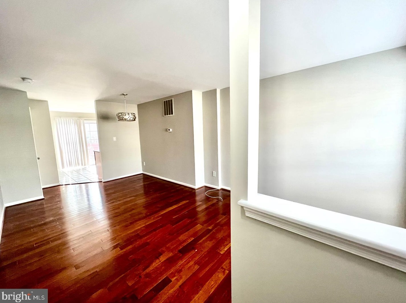 14196 Autumn Cir, Centreville, VA 20121