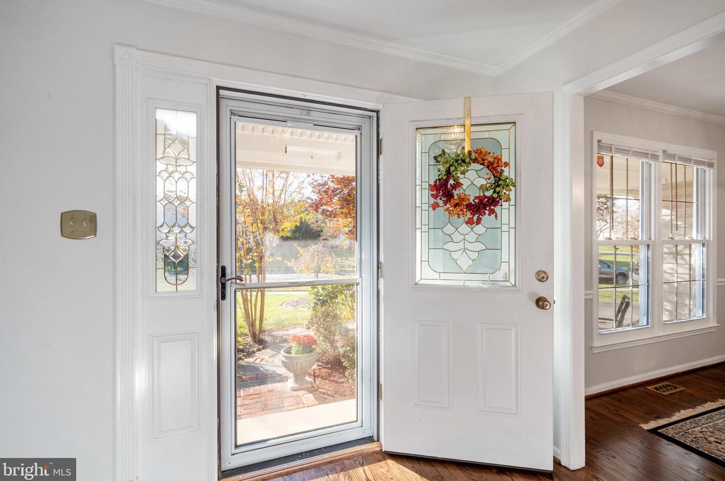 4351 Cub Run Rd, Fairfax VA  20151-1300 exterior