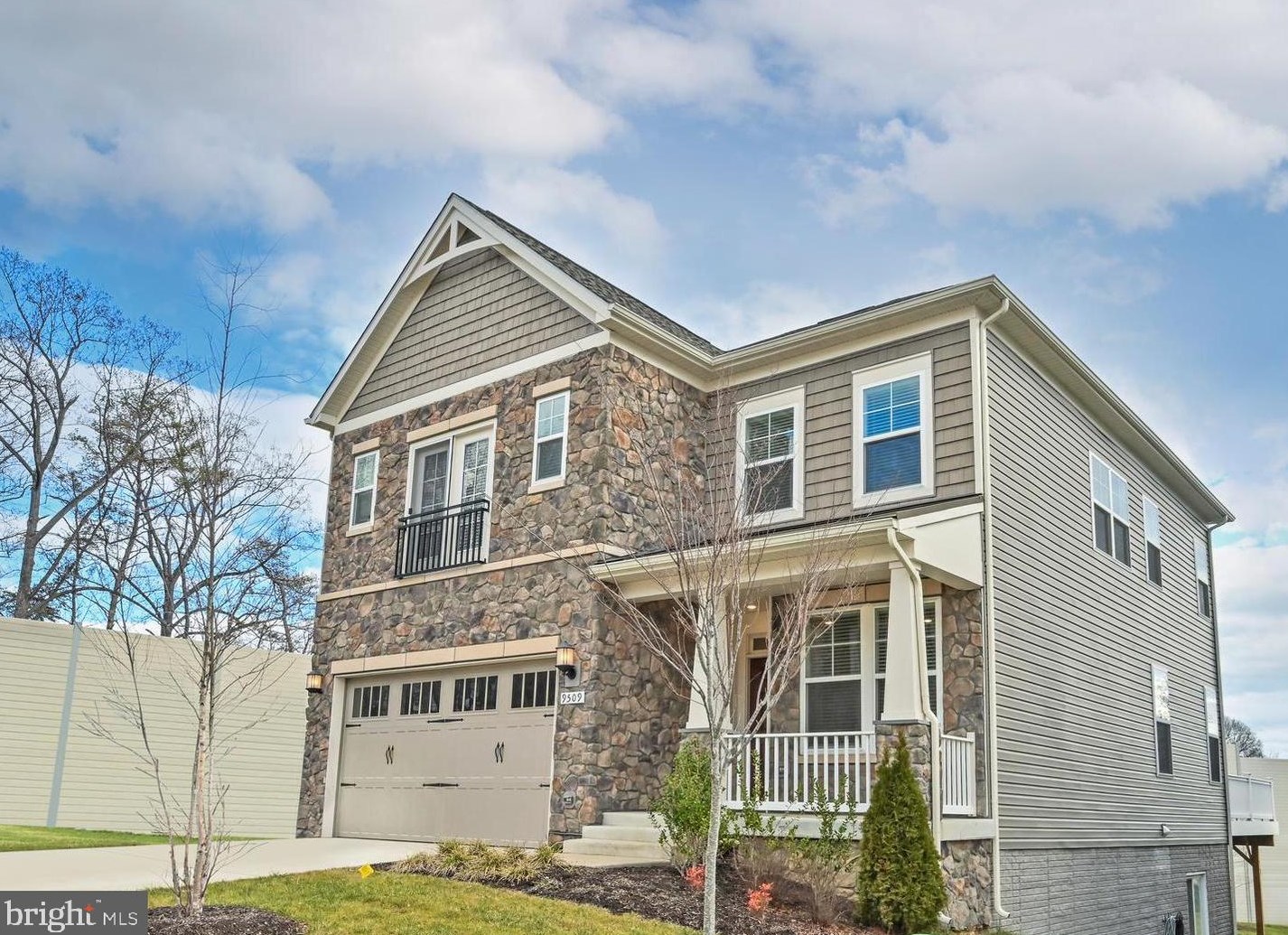 9509 Sanger St, Lorton, VA 22079