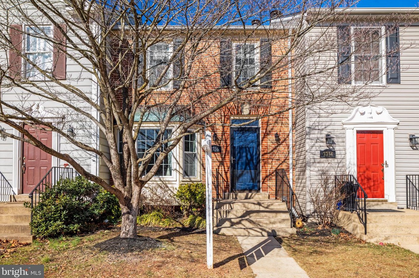 3736 Farmland Dr, Fairfax, VA 22033-1344