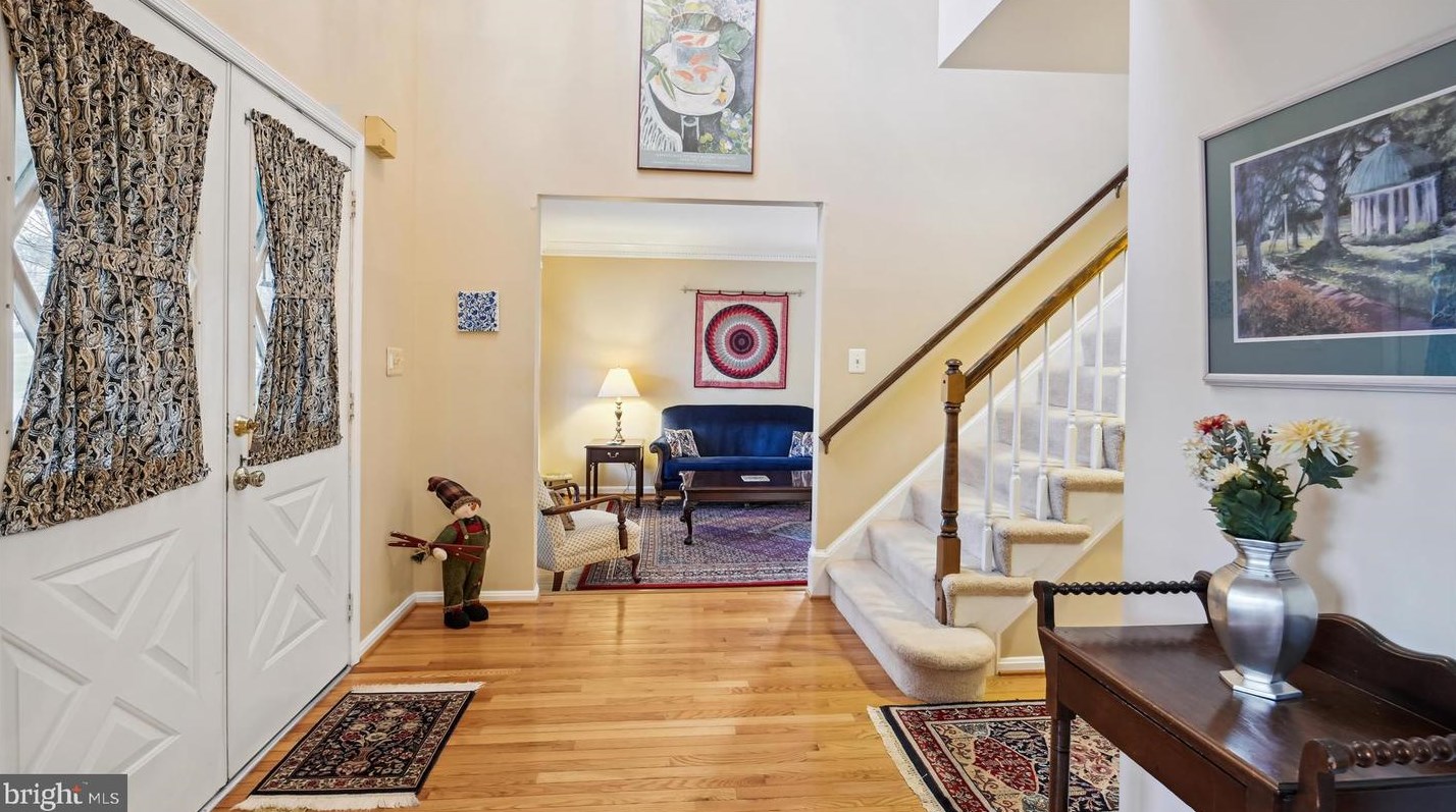 1347 Carpers Farm Way, Vienna, VA 22182-1349