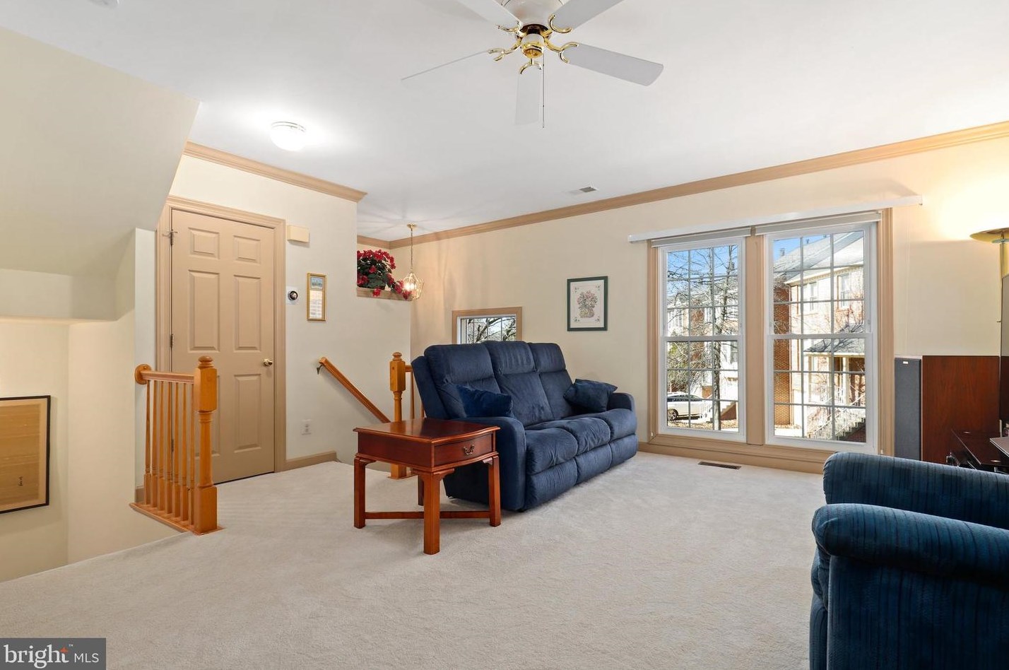 5717 Wood Creek Ln, Centreville, VA 20120-2915