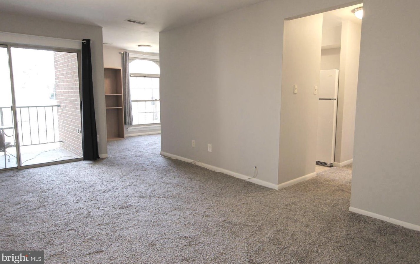3326 Woodburn Village Dr #21, Annandale, VA 22003
