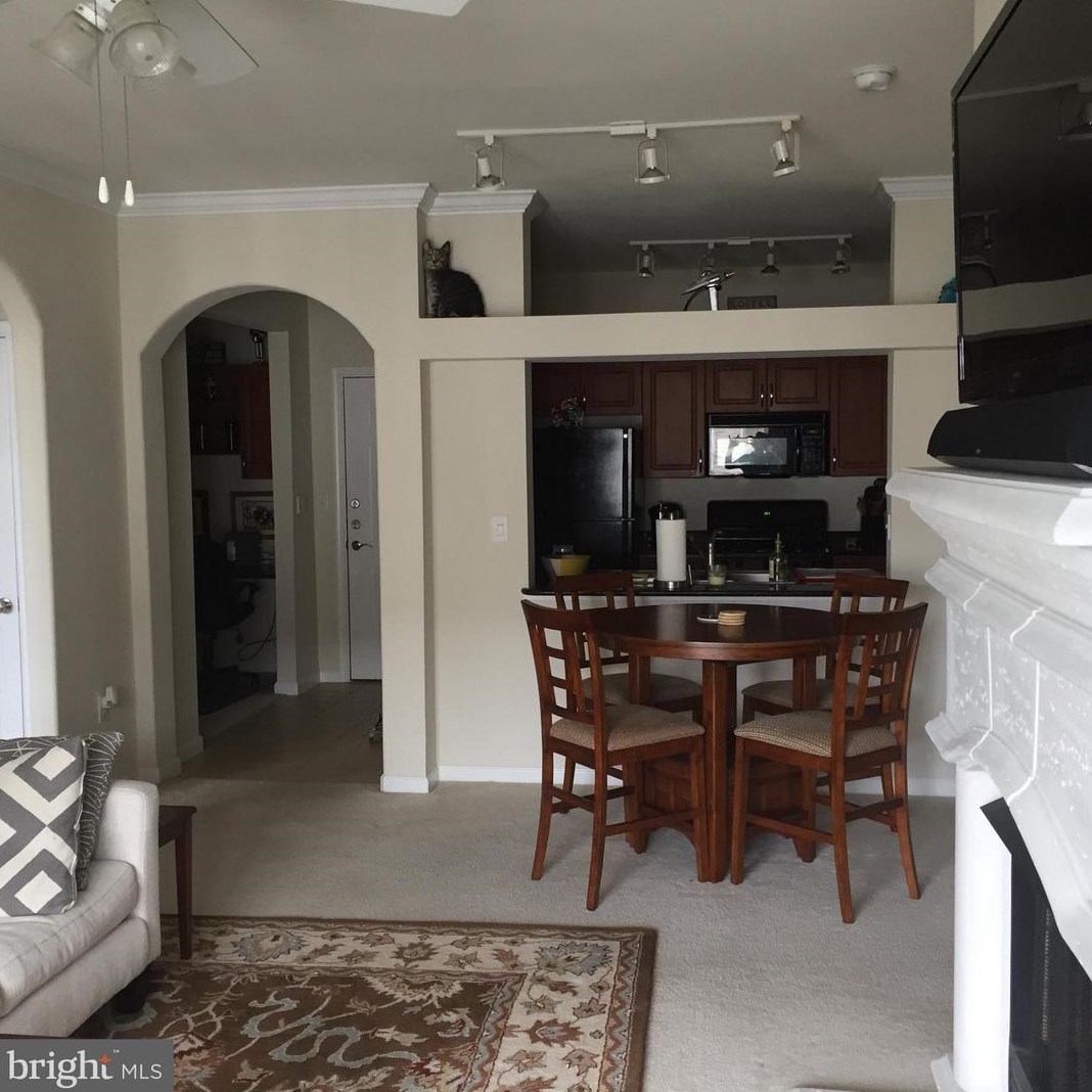 12954 Centre Park Cir #401, Herndon, VA 20171