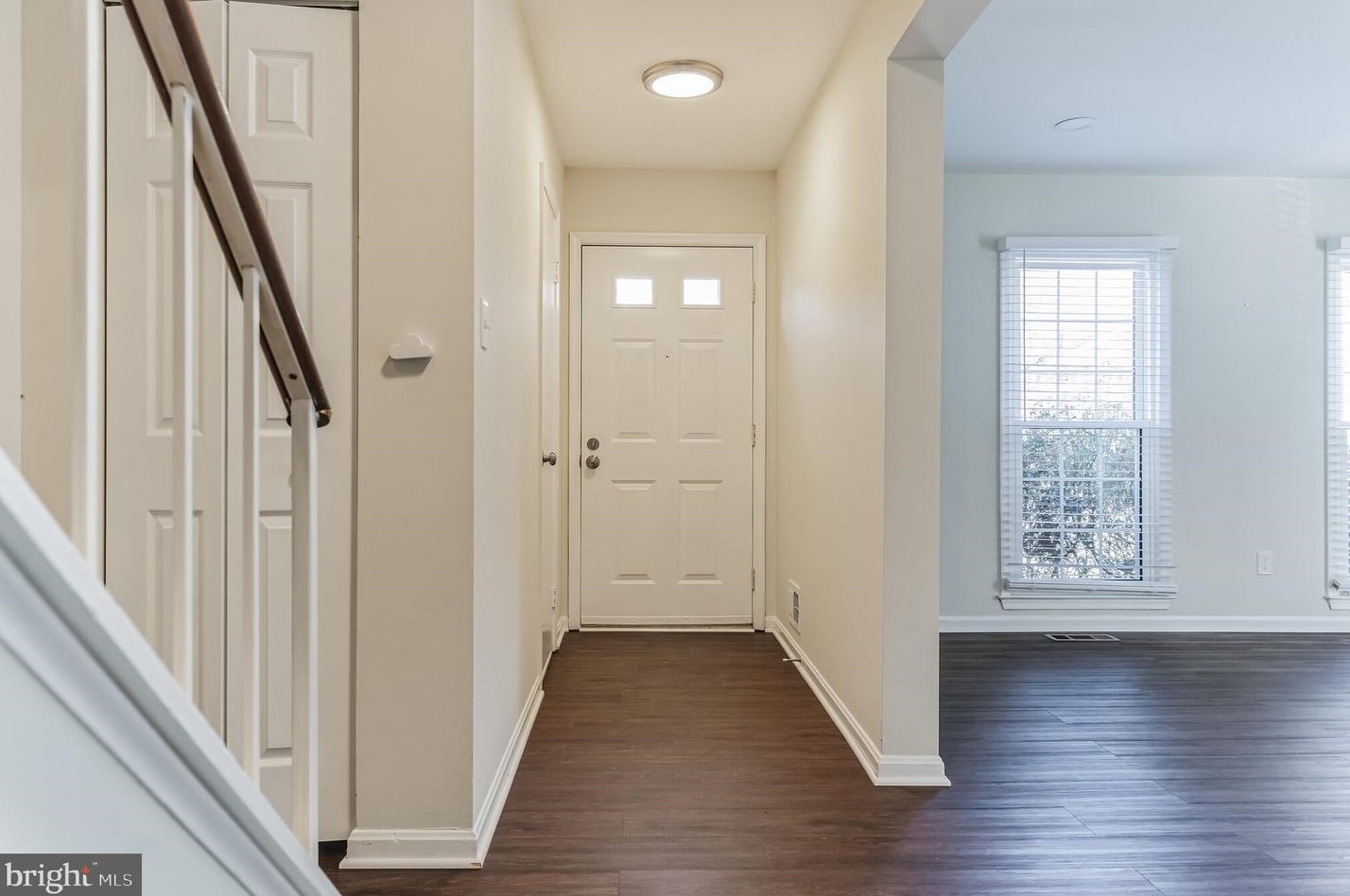 9685 Scotch Haven Dr, Vienna VA  22181-6130 exterior