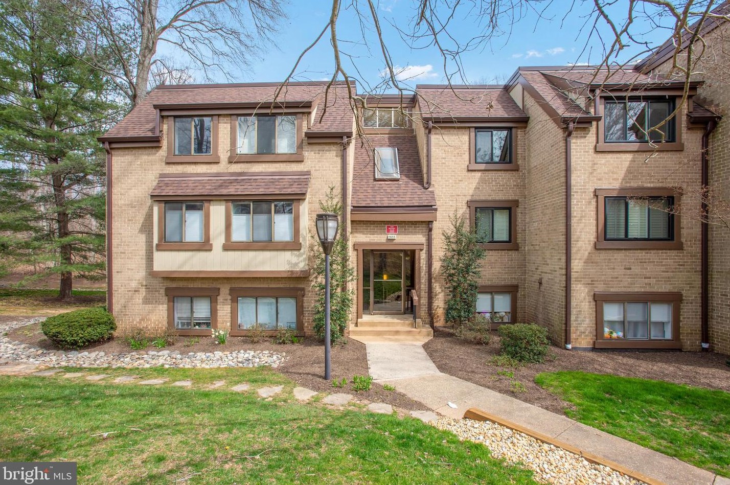 1655 Parkcrest Cir #6a/200, Herndon, VA 20190
