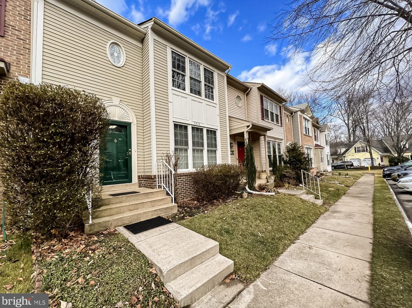 7210 Hidden Ridge Ct, Springfield, VA 22152
