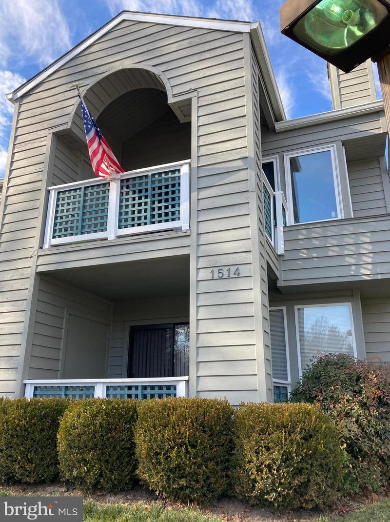 1514 Summerchase Ct #b, Herndon, VA 20194