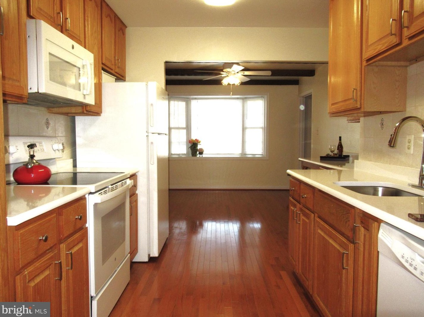 6619 Rosecroft Pl, Falls Church, VA 22043