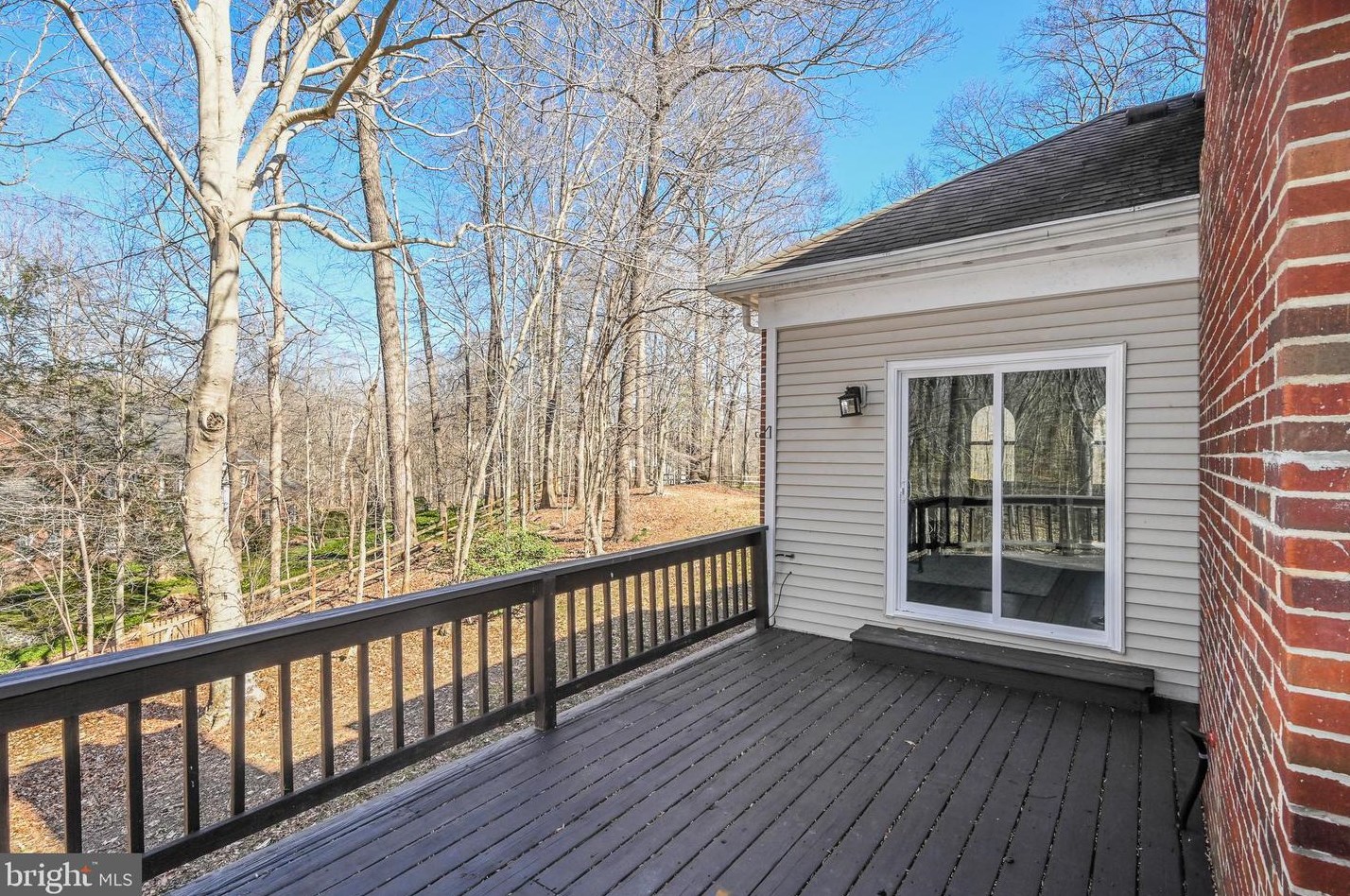 8624 Beaver Pond Ln, Fairfax VA  22039-2702 exterior