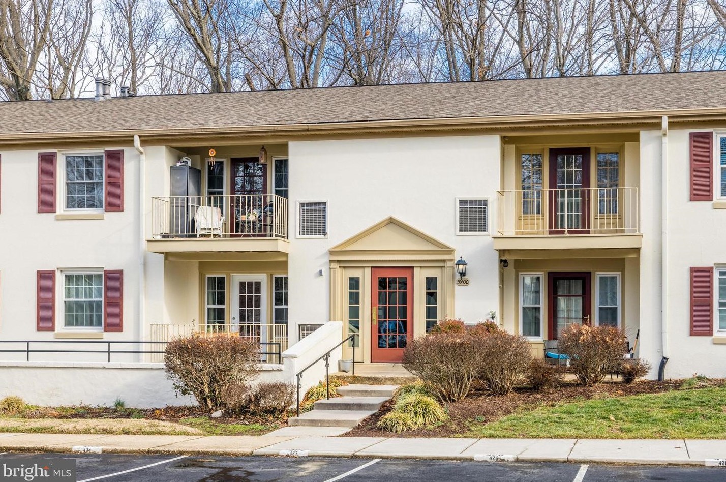 5900 Kingsford Rd #429, Springfield, VA 22152