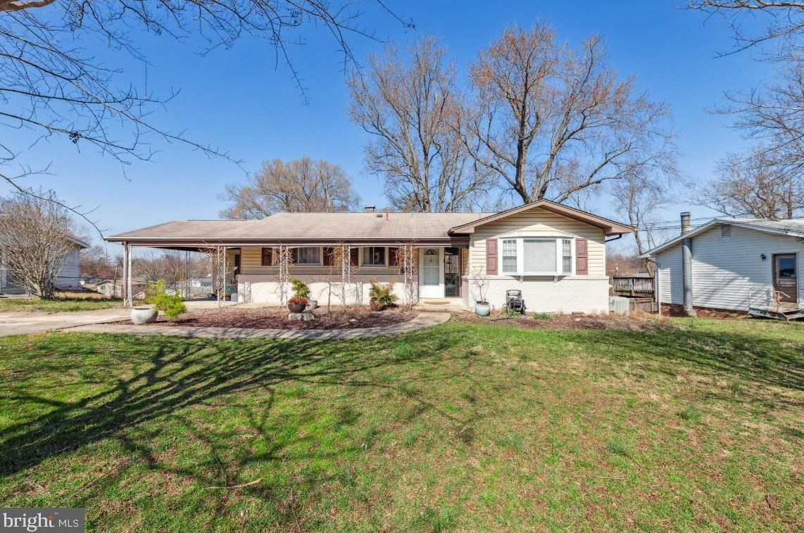 7710 Bristow Dr, Annandale, VA 22003