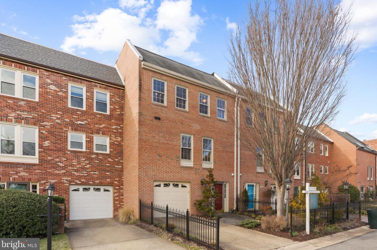 1566 Westmoreland St, Mc Lean, VA 22101