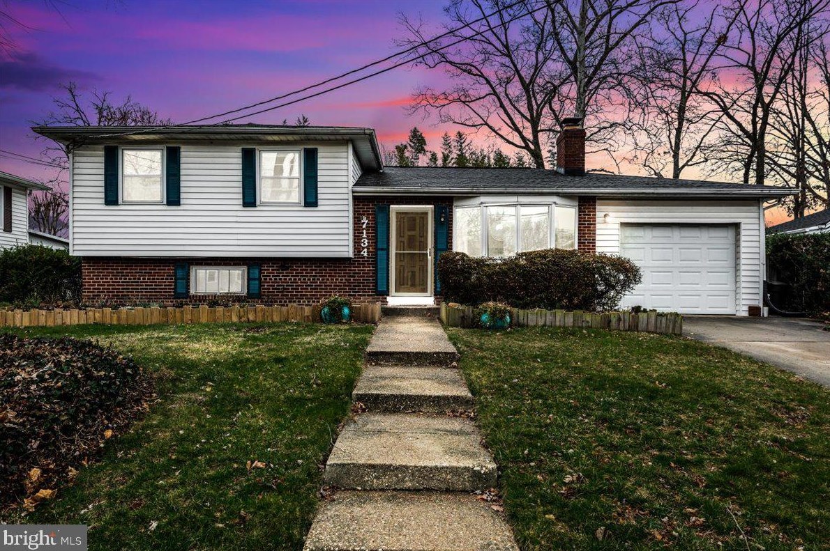 7134 Layton Dr, Springfield, VA 22150