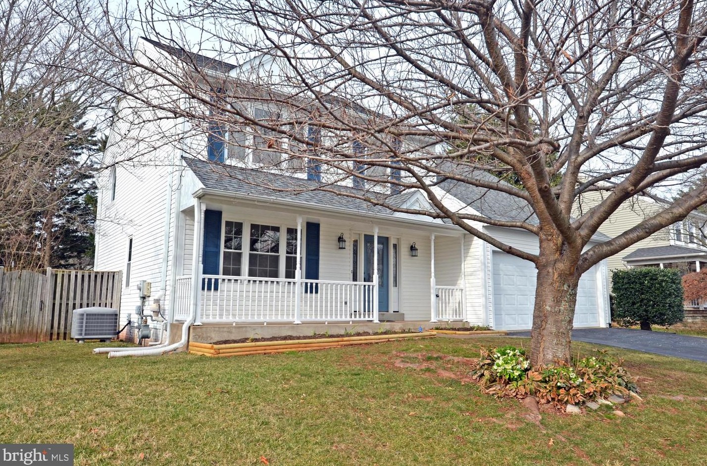 5396 Gladewright Dr, Centreville, VA 20120-3354