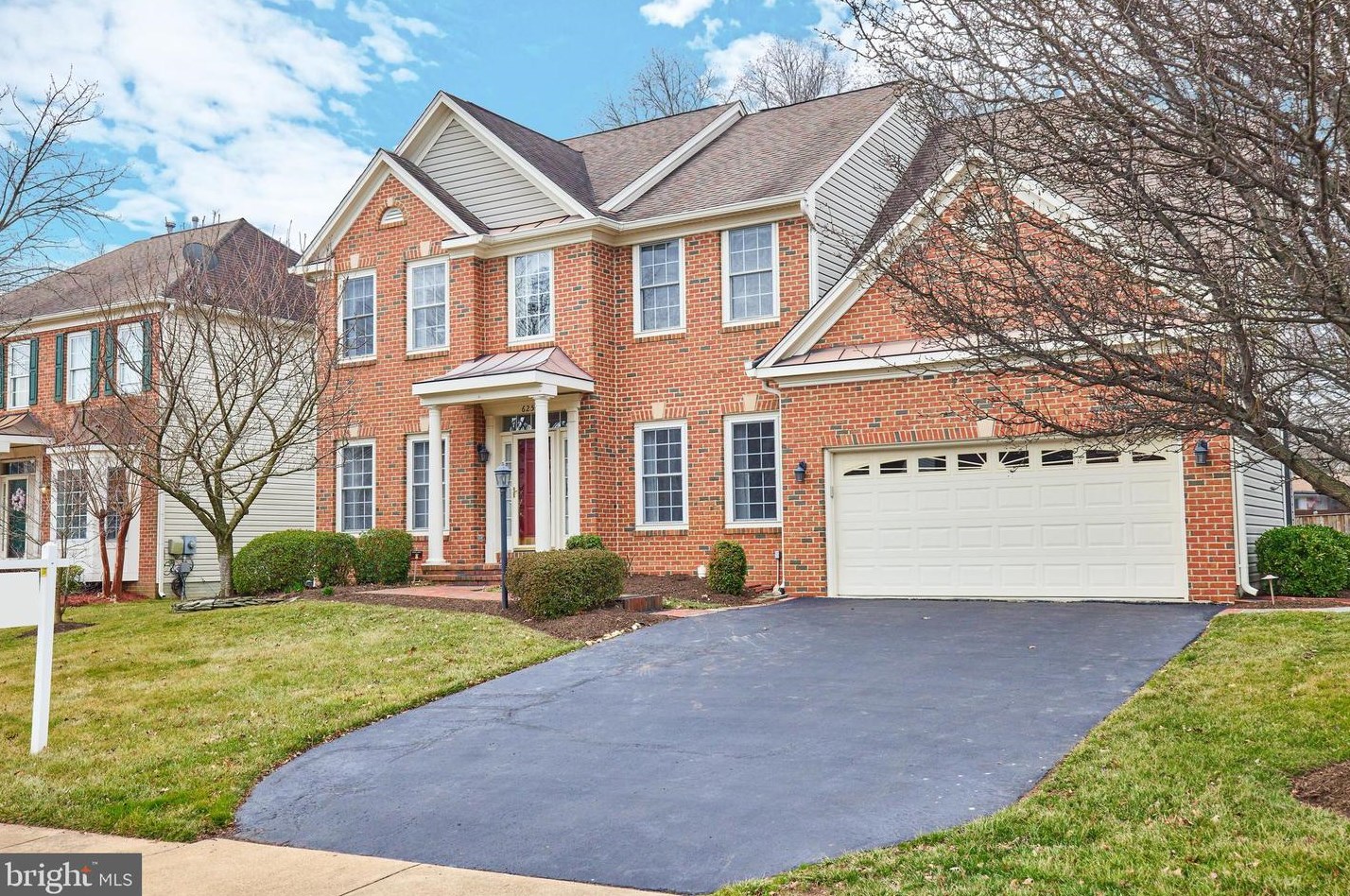 6256 Willowfield Way, Springfield, VA 22150