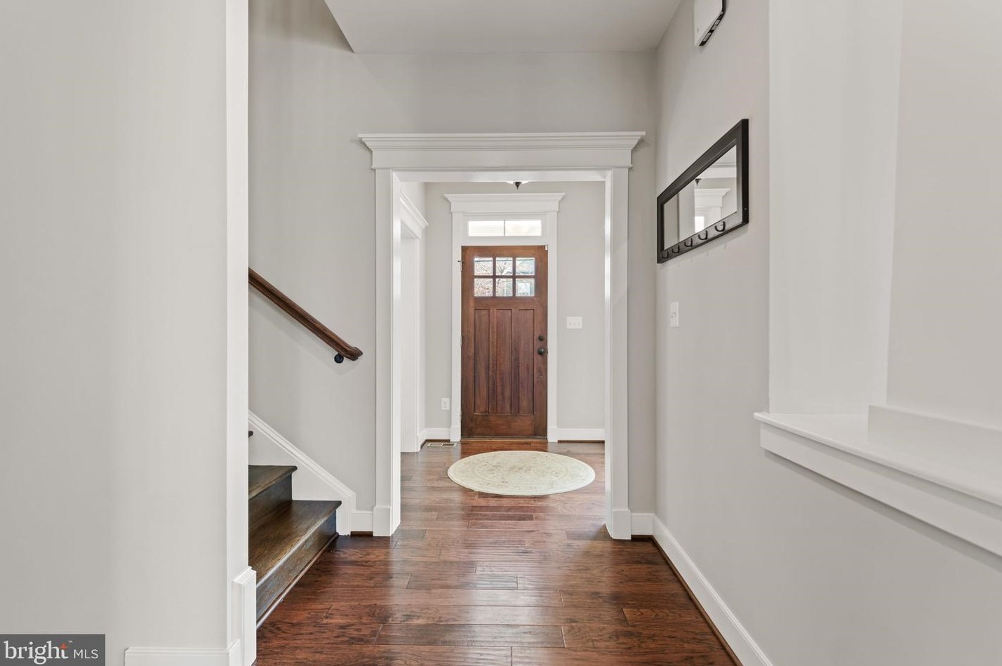 2412 Hurst St, Falls Church, VA 22043