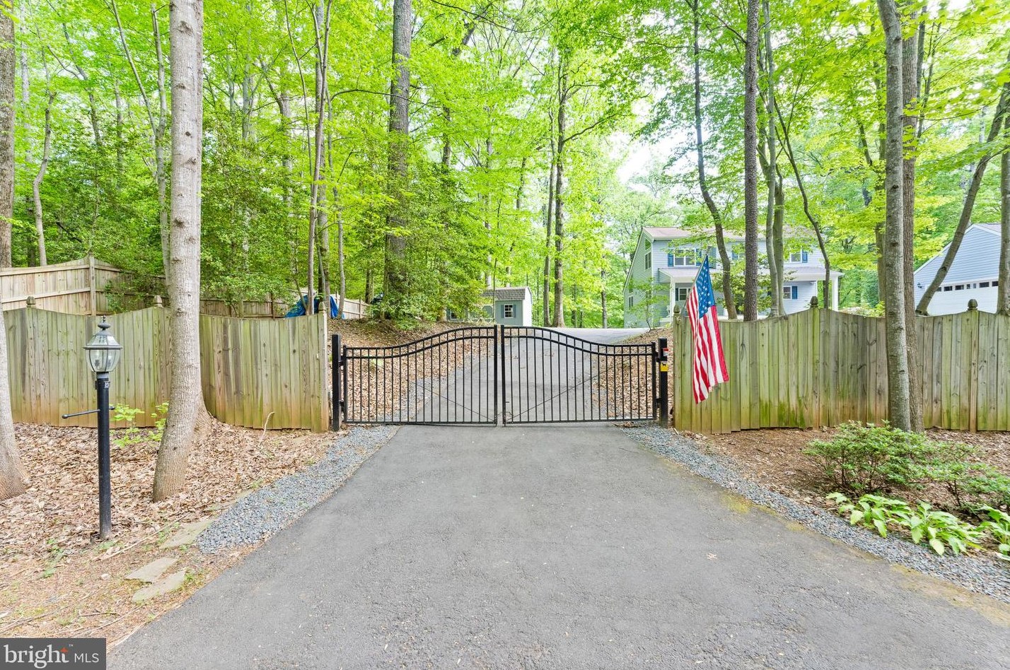 7327 Craftown Rd, Fairfax, VA 22039-2119