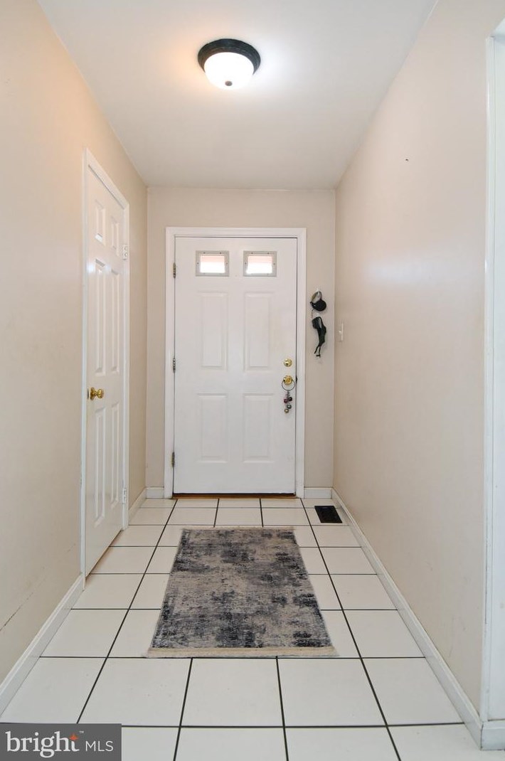 11531 Pine Cone Ct, Herndon, VA 20191