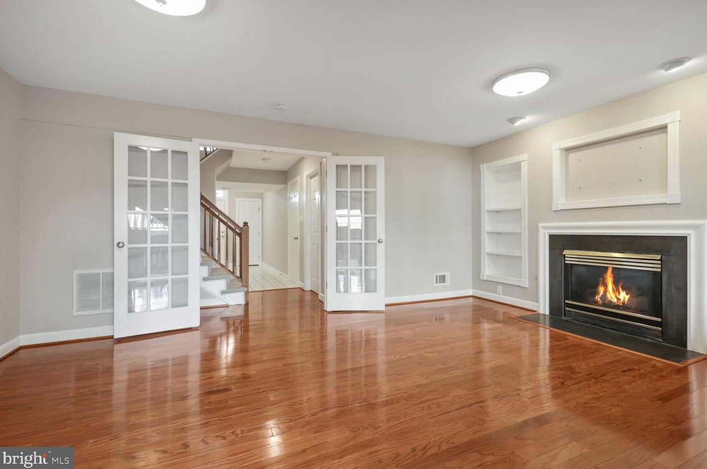 6306 Musket Ball Dr, Centreville, VA 20121-2381