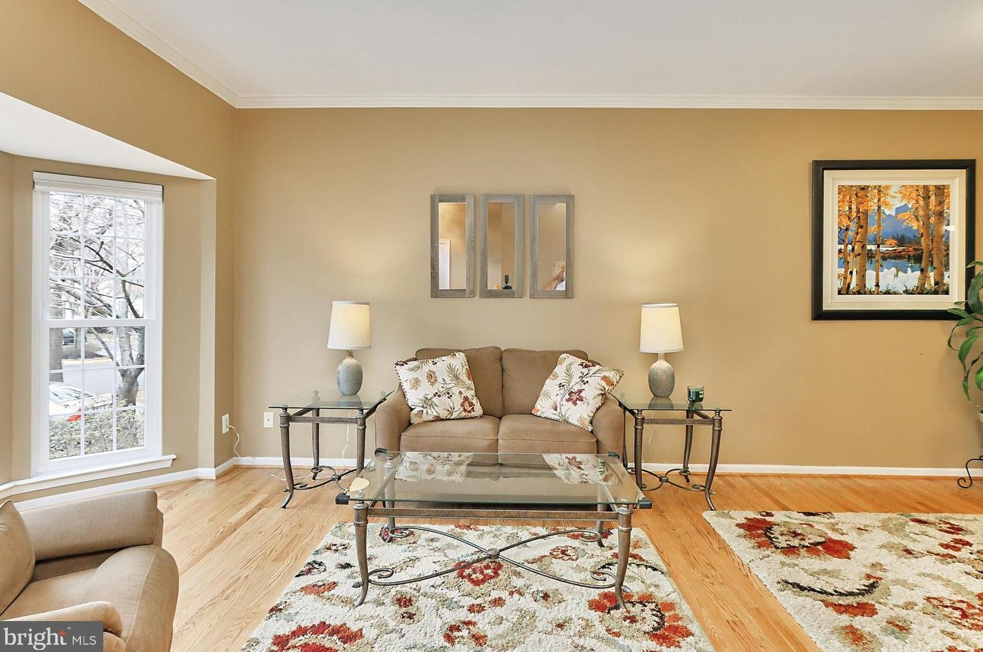 9629 Eaton Woods Pl, Lorton, VA 22079