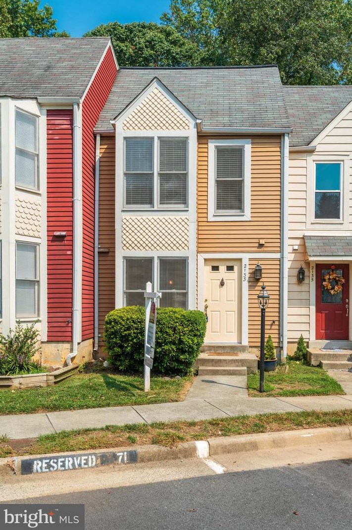 2133 Whisper Way, Herndon, VA 20191