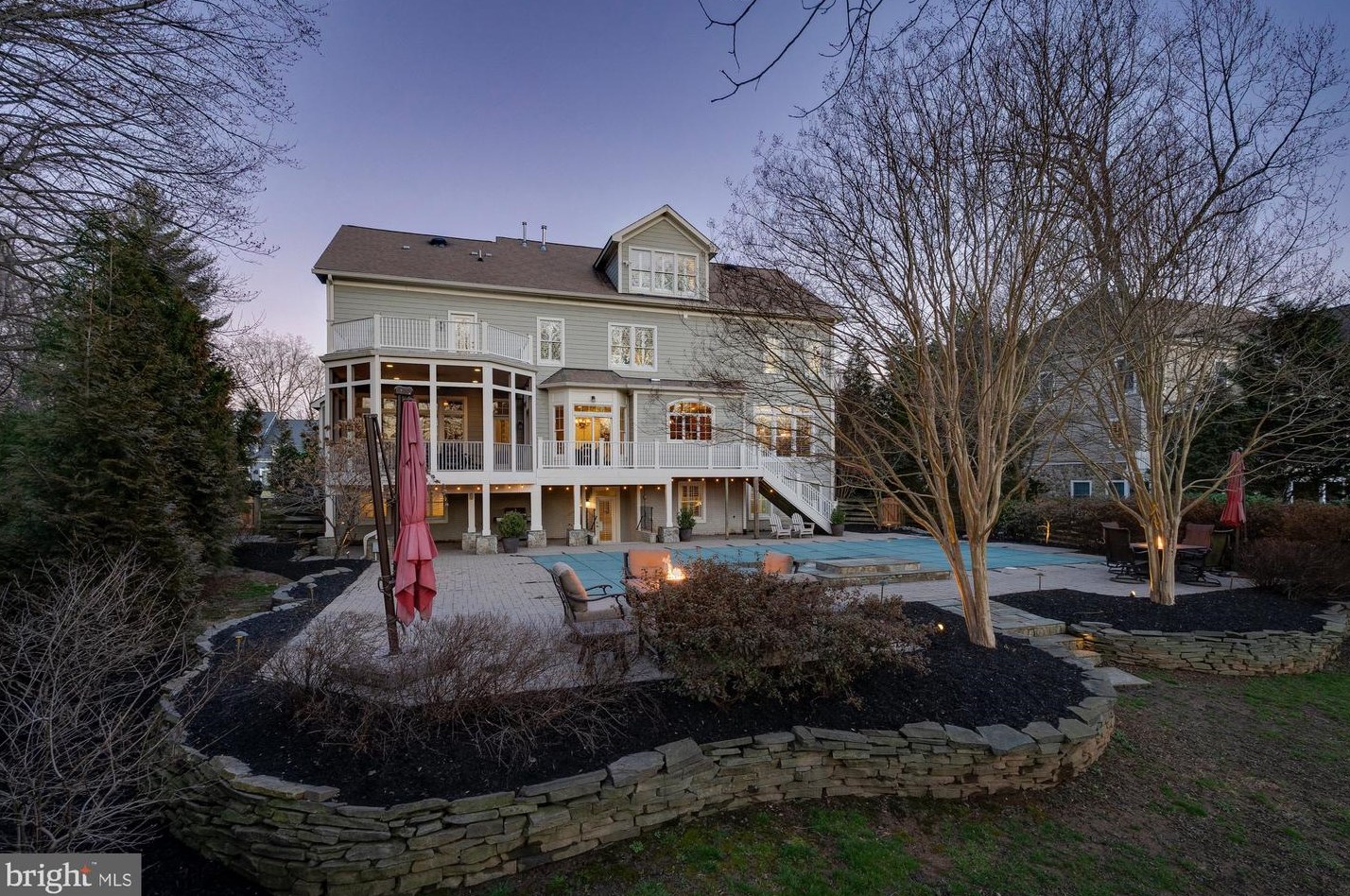 2720 Willow Dr, Vienna, VA 22181-5347