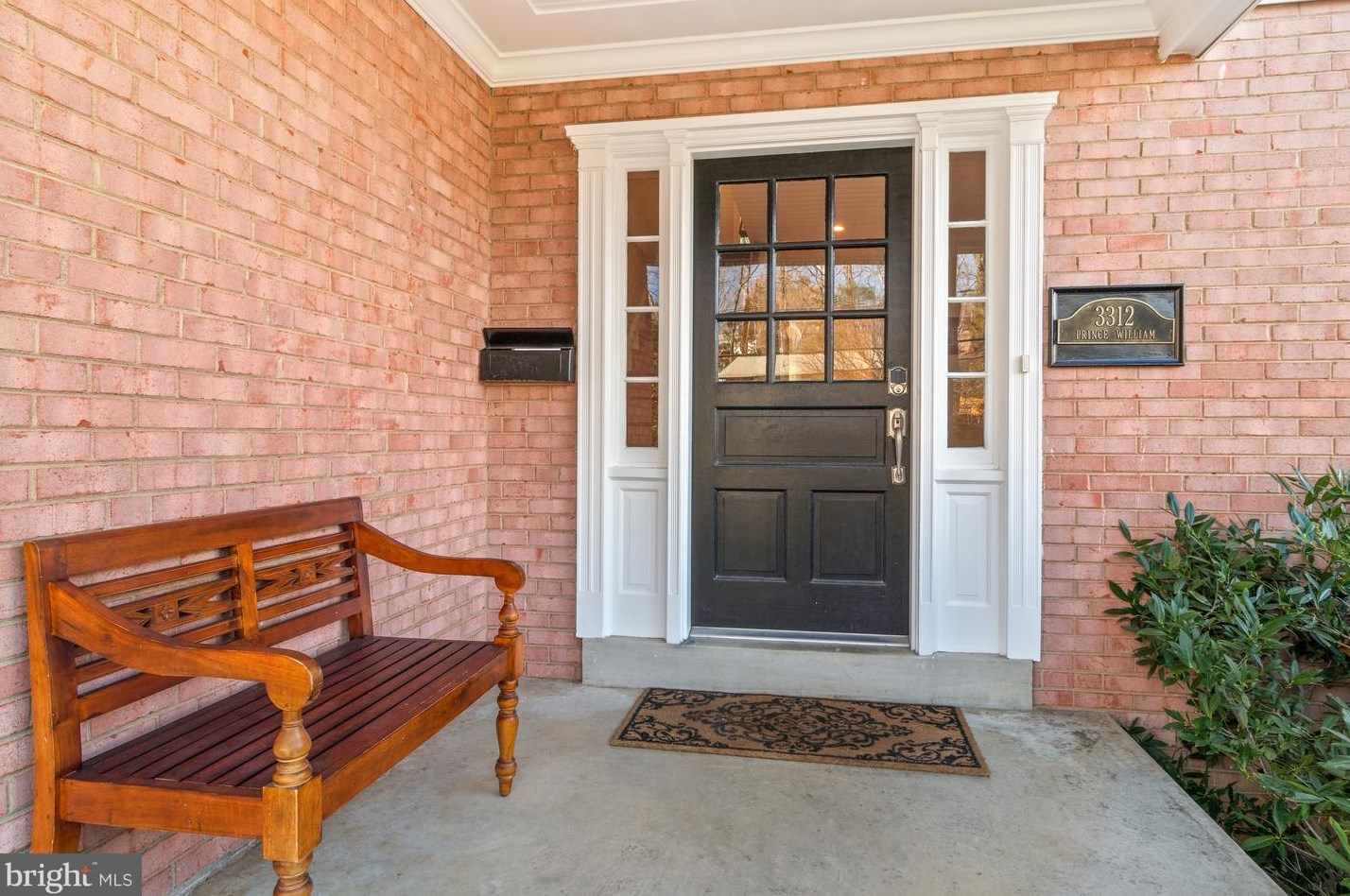 3312 Prince William Dr, Fairfax, VA 22031-3022