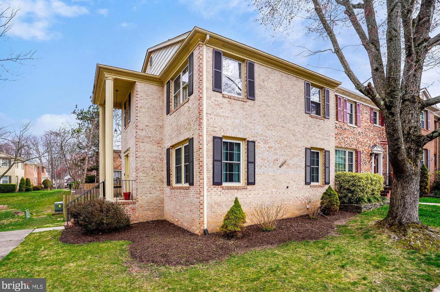 7401 Willshire Hunt Ct, Springfield, VA 22153