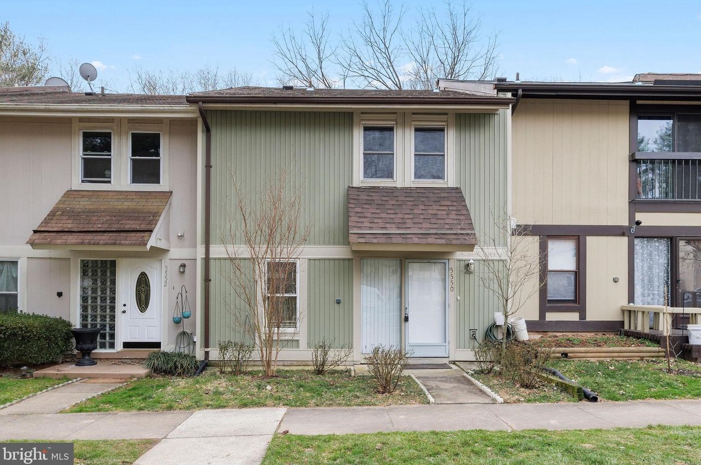 5550 Peppercorn Dr, Springfield, VA 22015