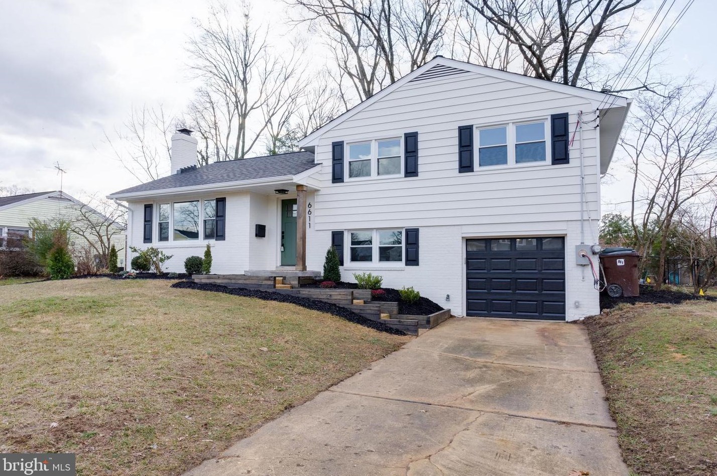6611 New Hope Dr, Springfield, VA 22151