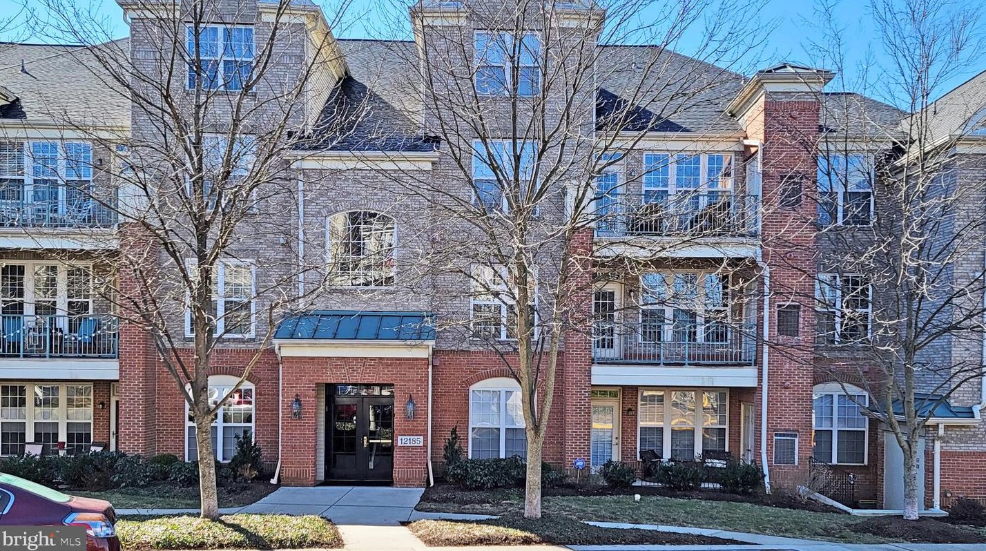 12185 Abington Hall Pl #204, Herndon, VA 20190
