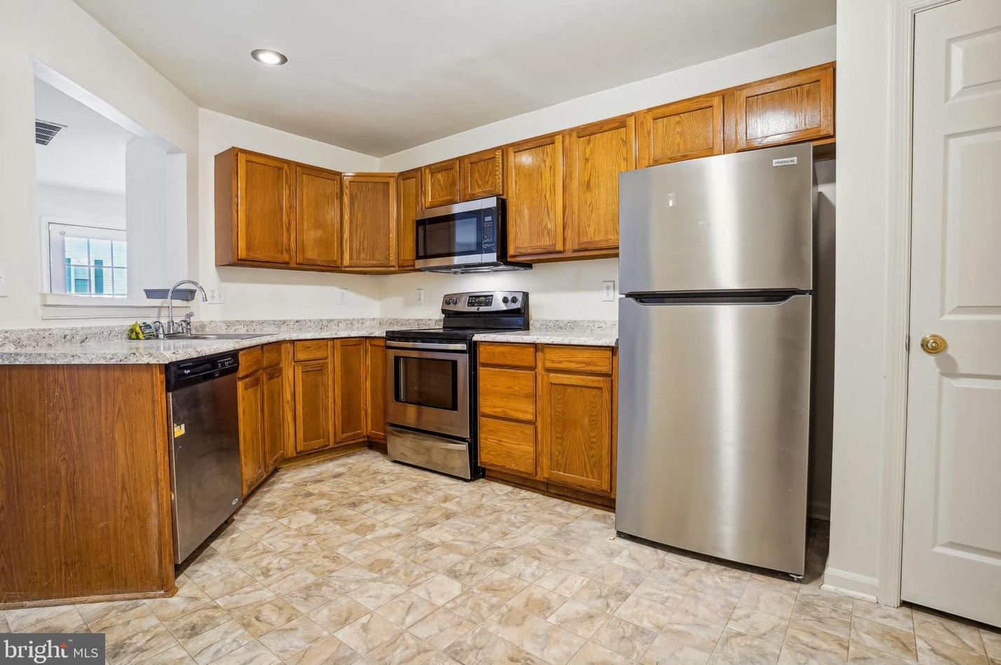 9203 Cardinal Forest Ln # 16, Lorton, VA
