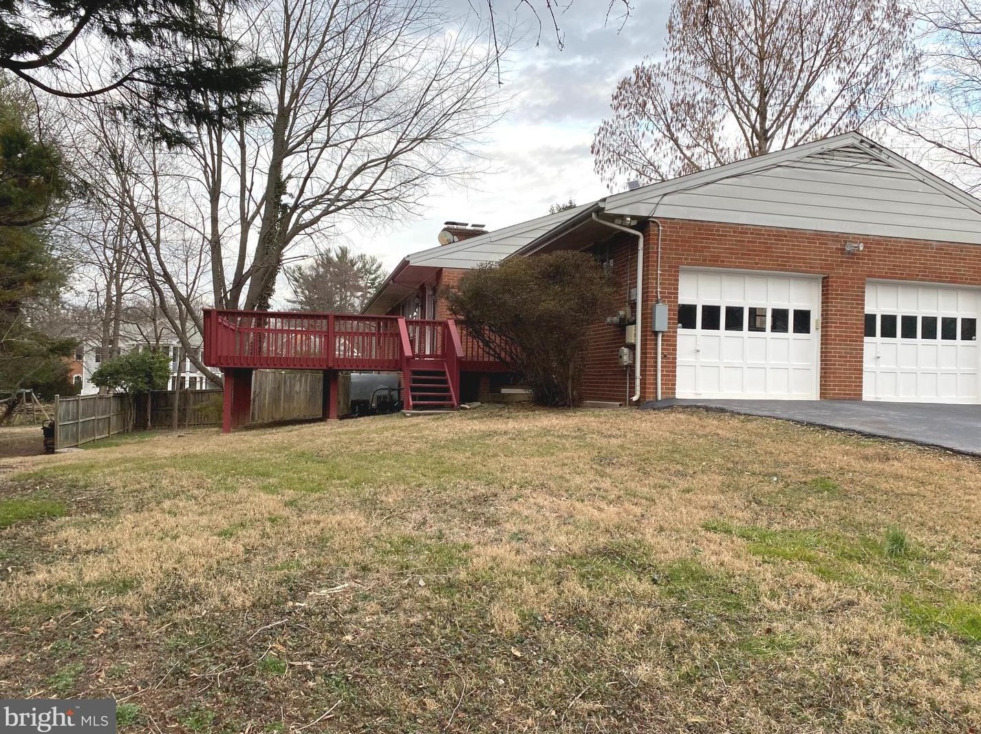 744 Lawton St, Mc Lean, VA 22101